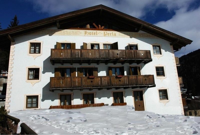 Hotel Perla มาดอนนาดีกัมปิโญ ภายนอก รูปภาพ